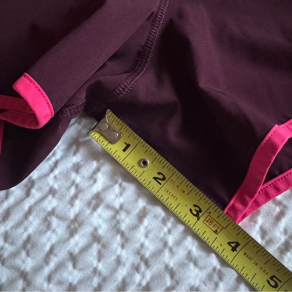 Lululemon Speed Up Short 3.5” inseam, Size 6, maroon, red, pink, running shorts - Picture 13 of 14